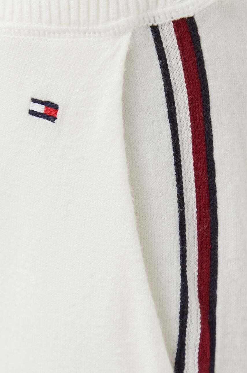 Tommy Hilfiger Nohavice béžová farba jednofarebné - Pepit.sk