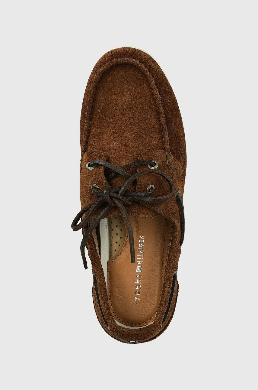 Tommy Hilfiger Semišové mokasíny TH BOAT SHOE CORE SUEDE pánske hnedá farba FM0FM04505 - Pepit.sk