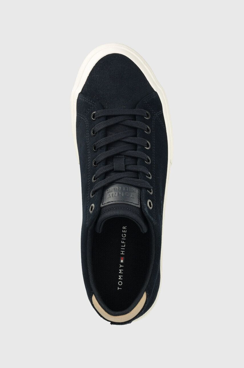 Tommy Hilfiger Semišové tenisky TH HI VULC STREET LOW tmavomodrá farba FM0FM04590 - Pepit.sk