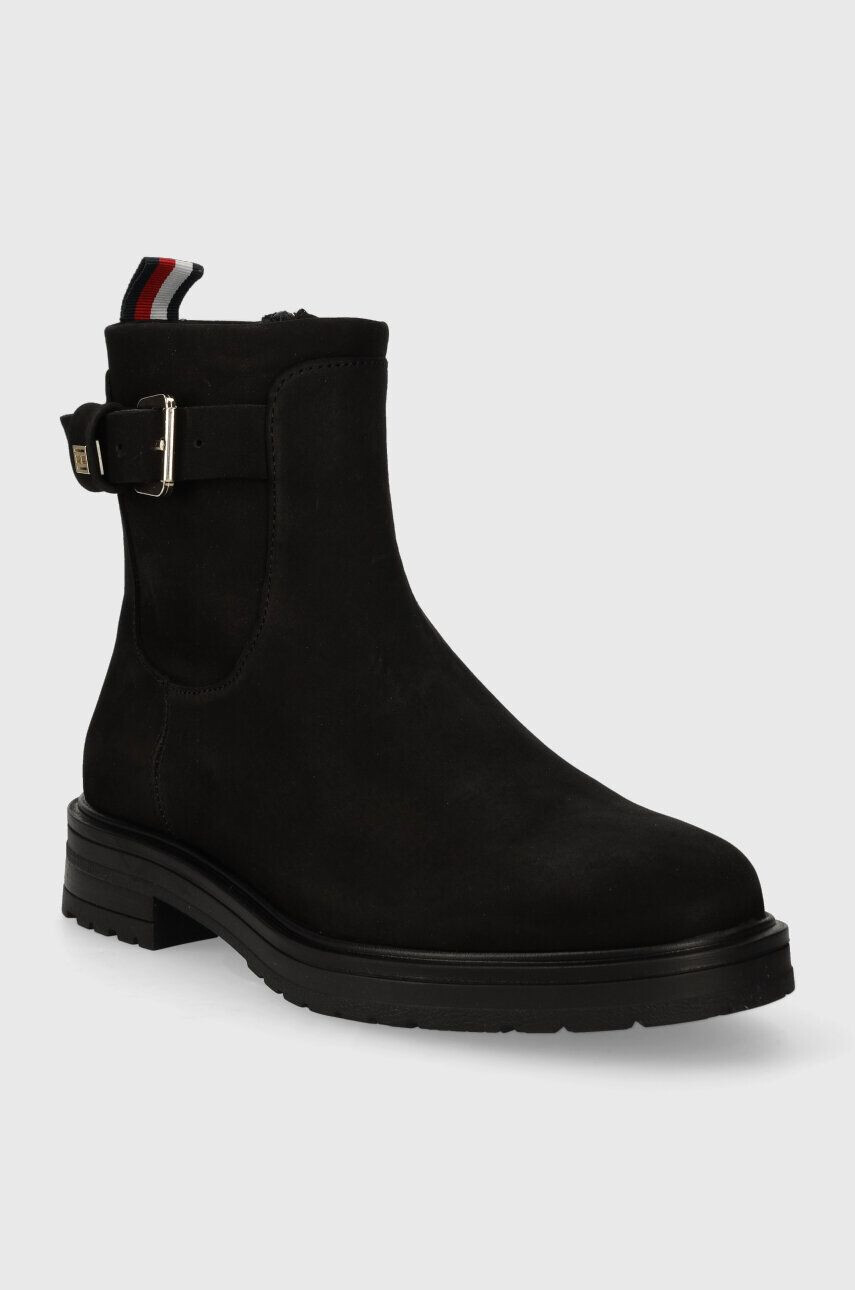 Tommy Hilfiger Semišové topánky BELT BOOTIE NUBUCK dámske čierna farba na plochom podpätku FW0FW07478 - Pepit.sk