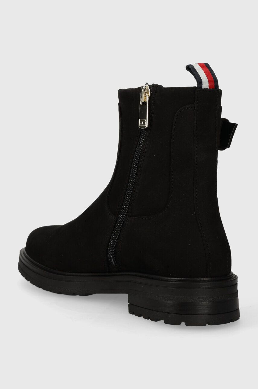 Tommy Hilfiger Semišové topánky BELT BOOTIE NUBUCK dámske čierna farba na plochom podpätku FW0FW07478 - Pepit.sk