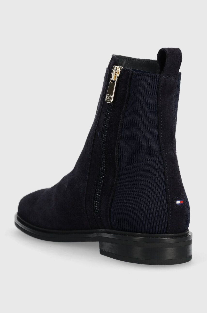 Tommy Hilfiger Semišové topánky TOMMY ESSENTIALS BOOT dámske tmavomodrá farba na plochom podpätku FW0FW07474 - Pepit.sk