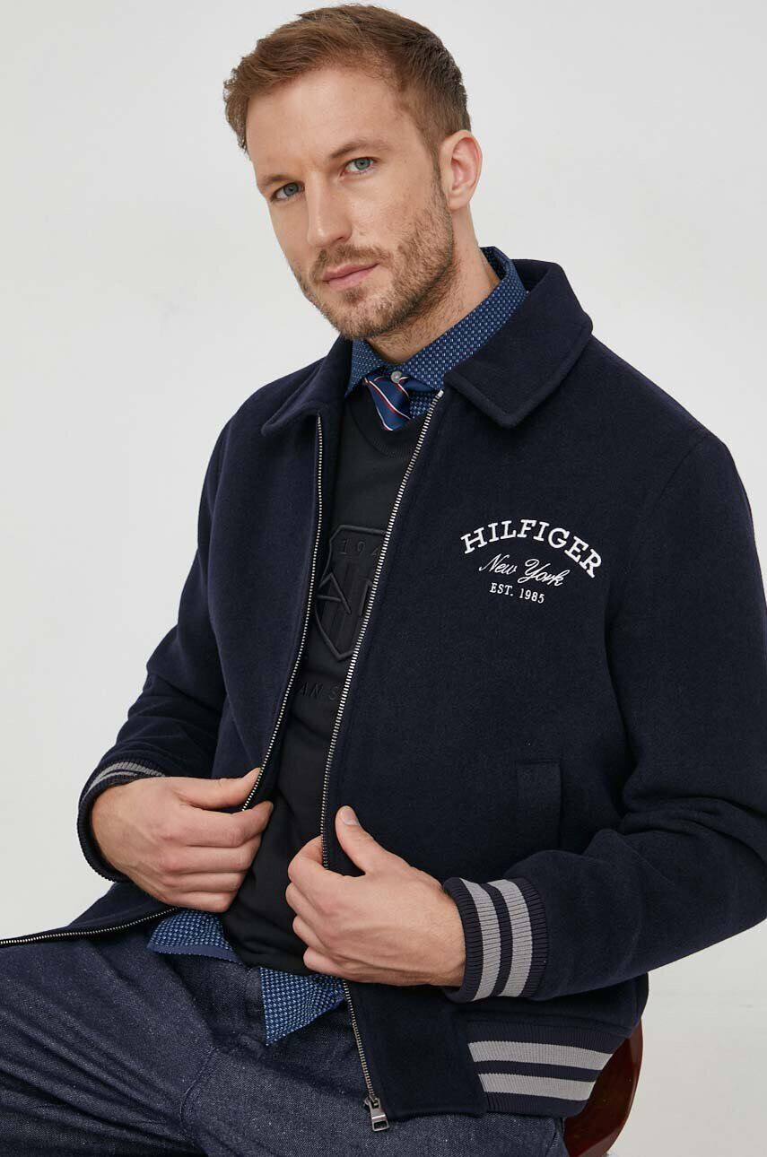 Tommy Hilfiger Vlnená bunda tmavomodrá farba prechodná - Pepit.sk