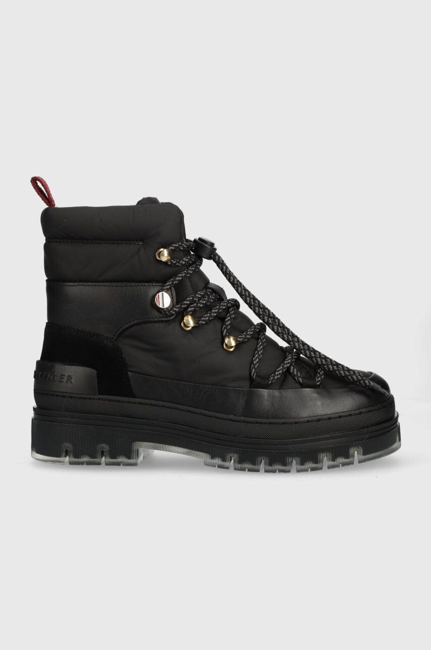 Tommy Hilfiger Workery Laced Outdoor Boot dámske čierna farba na platforme jemne zateplené - Pepit.sk