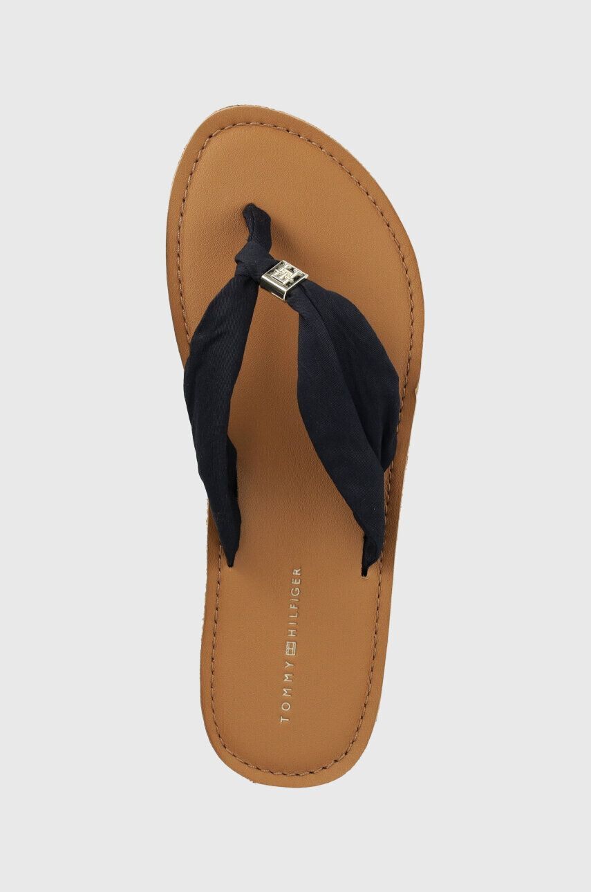 Tommy Hilfiger Žabky TH ELEVATED BEACH SANDAL dámske čierna farba na plochom podpätku FW0FW06985 - Pepit.sk