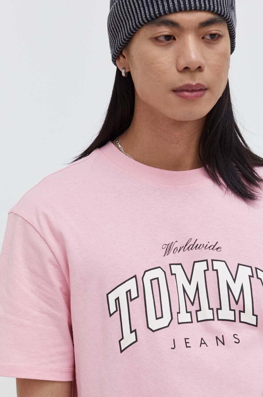 Tommy Jeans Bavlnené tričko pánsky ružová farba s potlačou - Pepit.sk