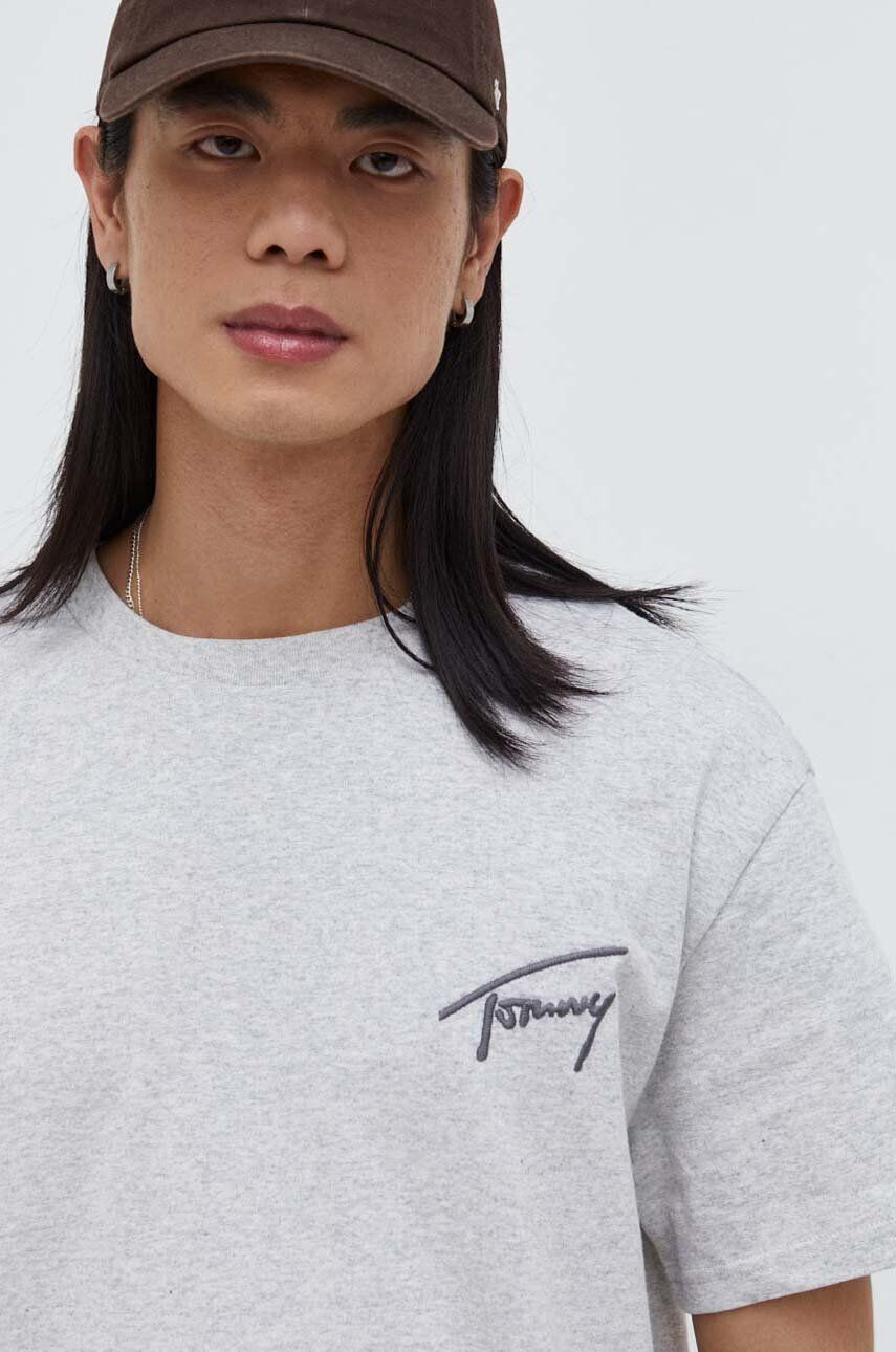 Tommy Jeans Bavlnené tričko pánsky béžová farba s nášivkou - Pepit.sk