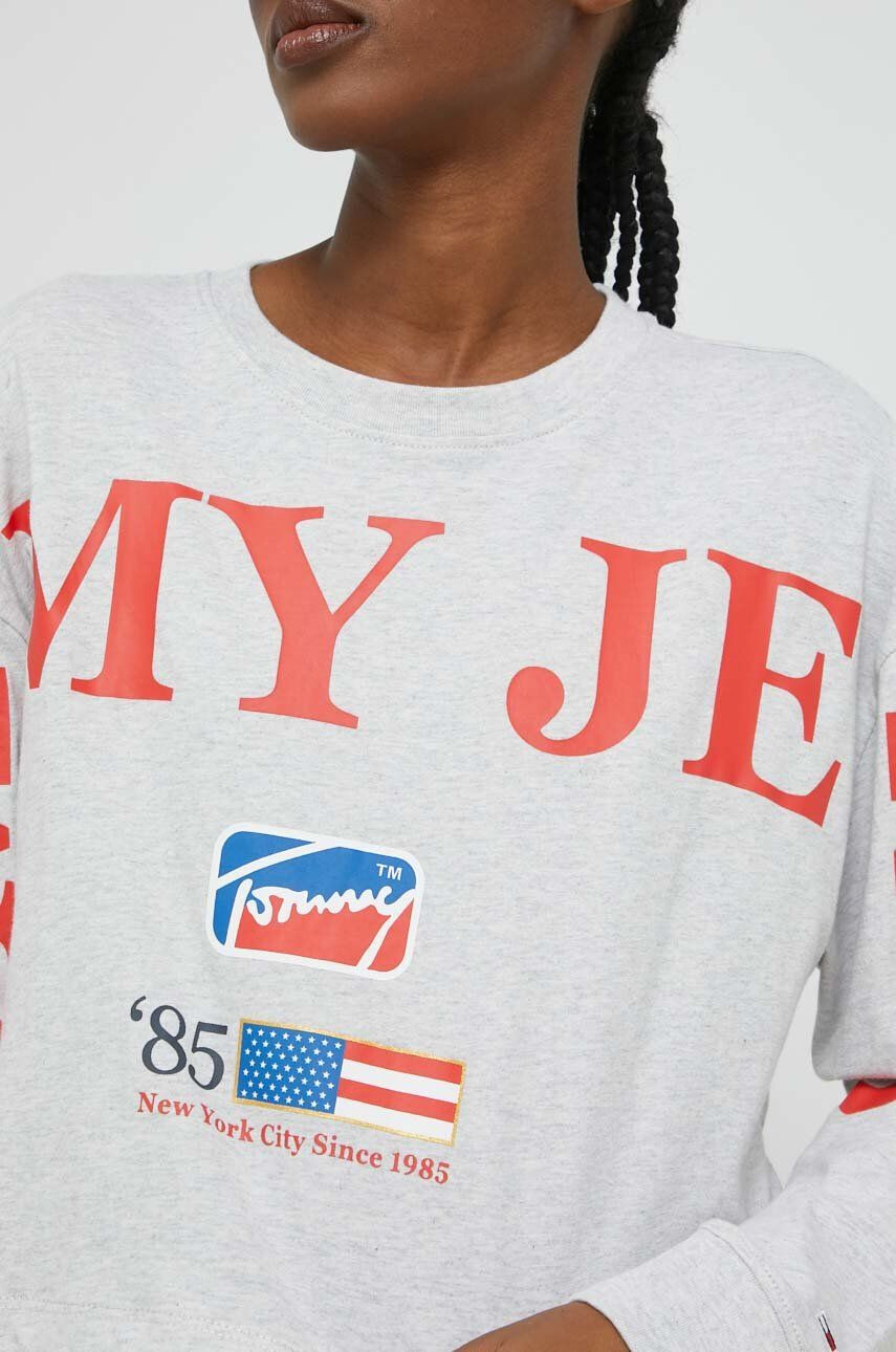 Tommy Jeans Bavlnené tričko s dlhým rukávom šedá farba - Pepit.sk