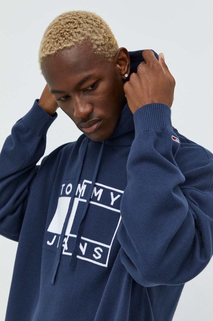 Tommy Jeans Bavlnený sveter pánsky tmavomodrá farba tenký - Pepit.sk