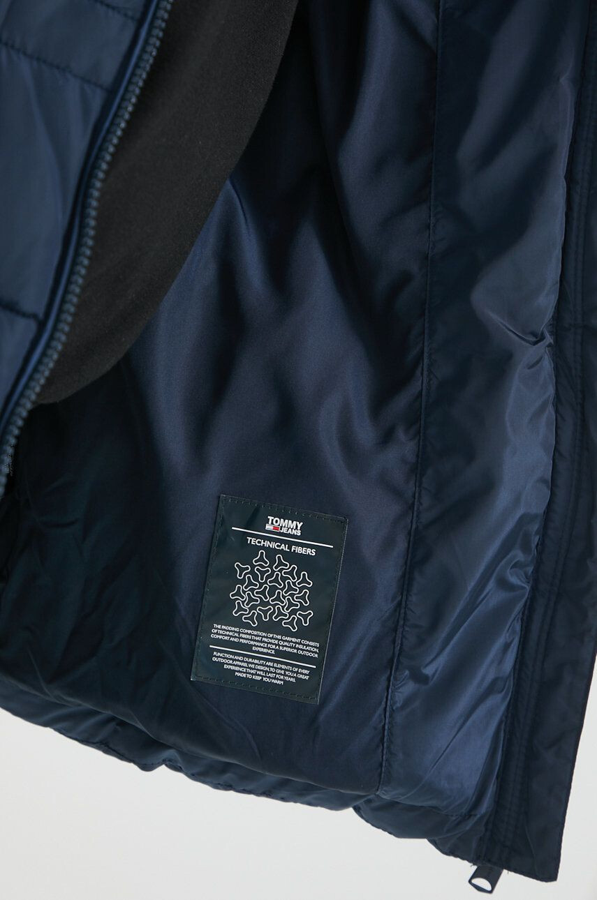 Tommy Jeans Bunda dámska červená farba zimná oversize - Pepit.sk