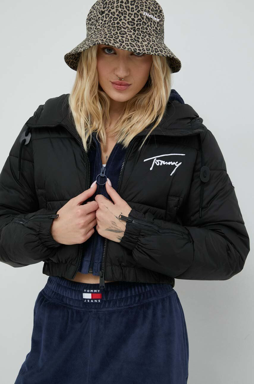 Tommy Jeans Bunda dámska čierna farba zimná - Pepit.sk