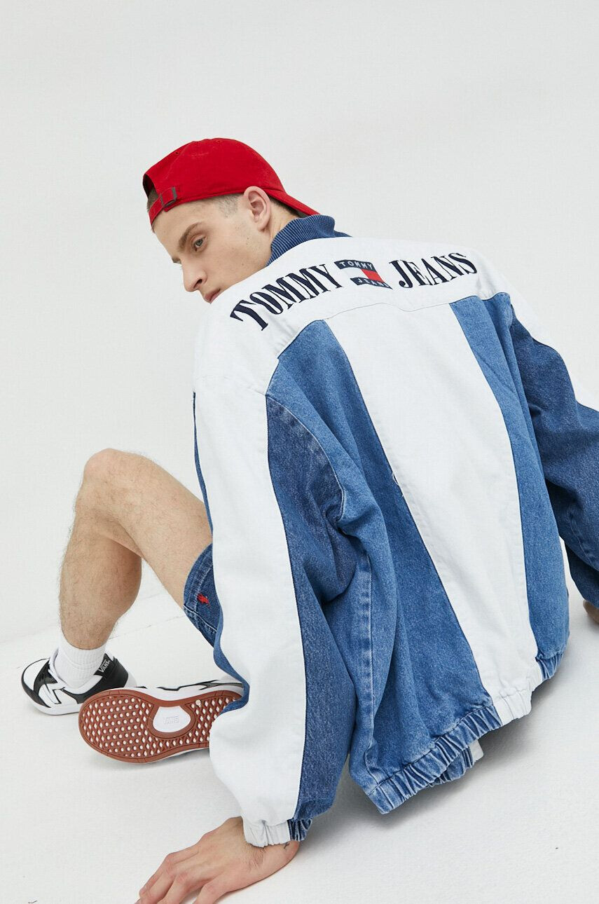 Tommy Jeans Bunda dámska červená farba zimná - Pepit.sk