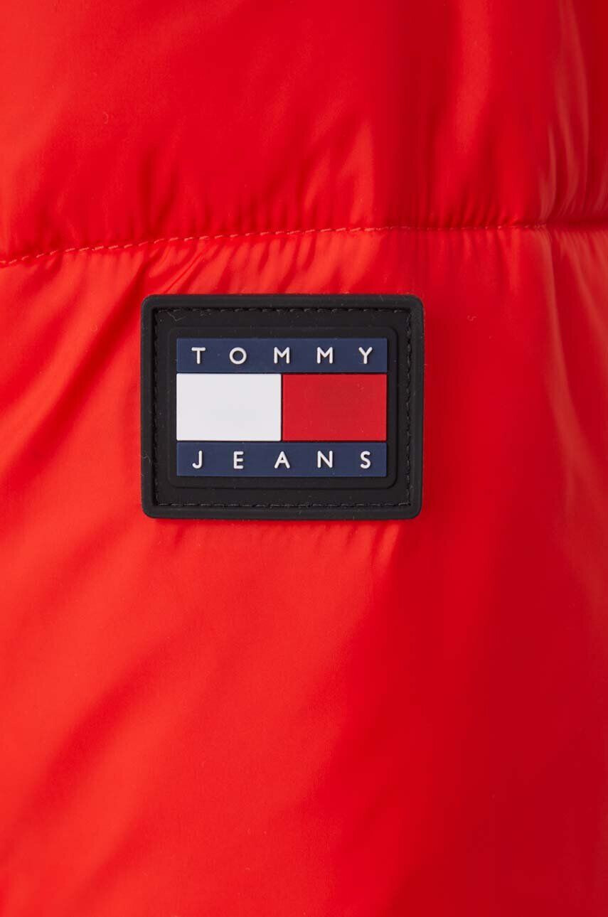 Tommy Jeans Bunda dámska červená farba zimná oversize - Pepit.sk