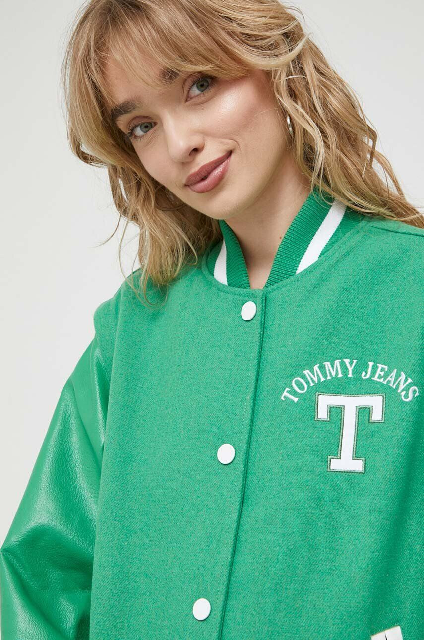 Tommy Jeans Bunda bomber s prímesou vlny čierna farba prechodná - Pepit.sk