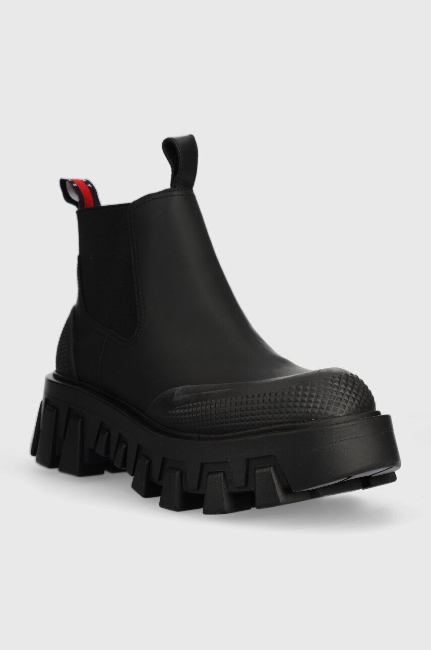 Tommy Jeans Členkové topánky TJW RUBBER RAIN BOOT dámske čierna farba na platforme EN0EN02234 - Pepit.sk