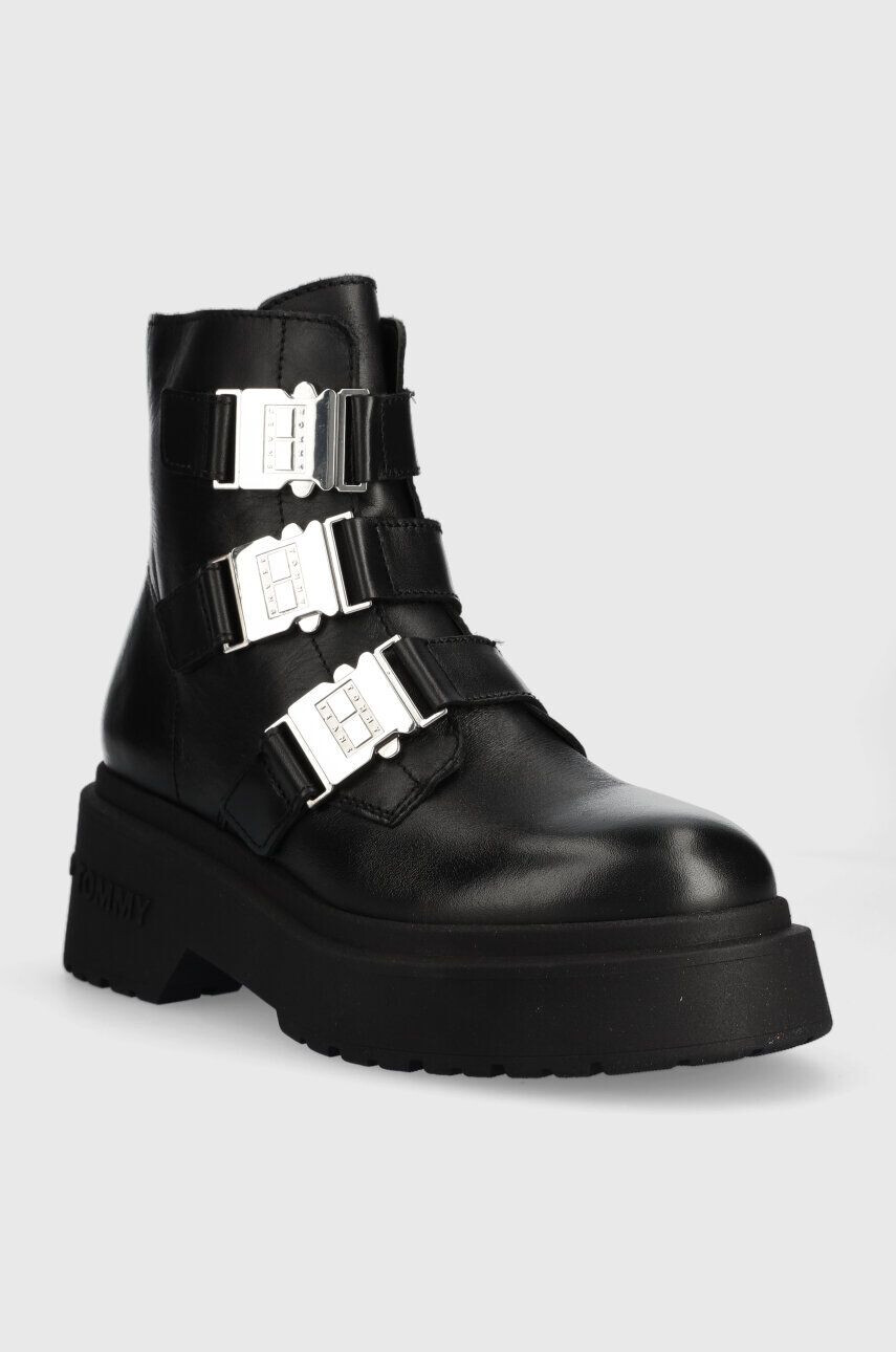 Tommy Jeans Kožené členkové topánky TJW CHUNKY BOOT HARDWARE dámske čierna farba na platforme EN0EN02443 - Pepit.sk