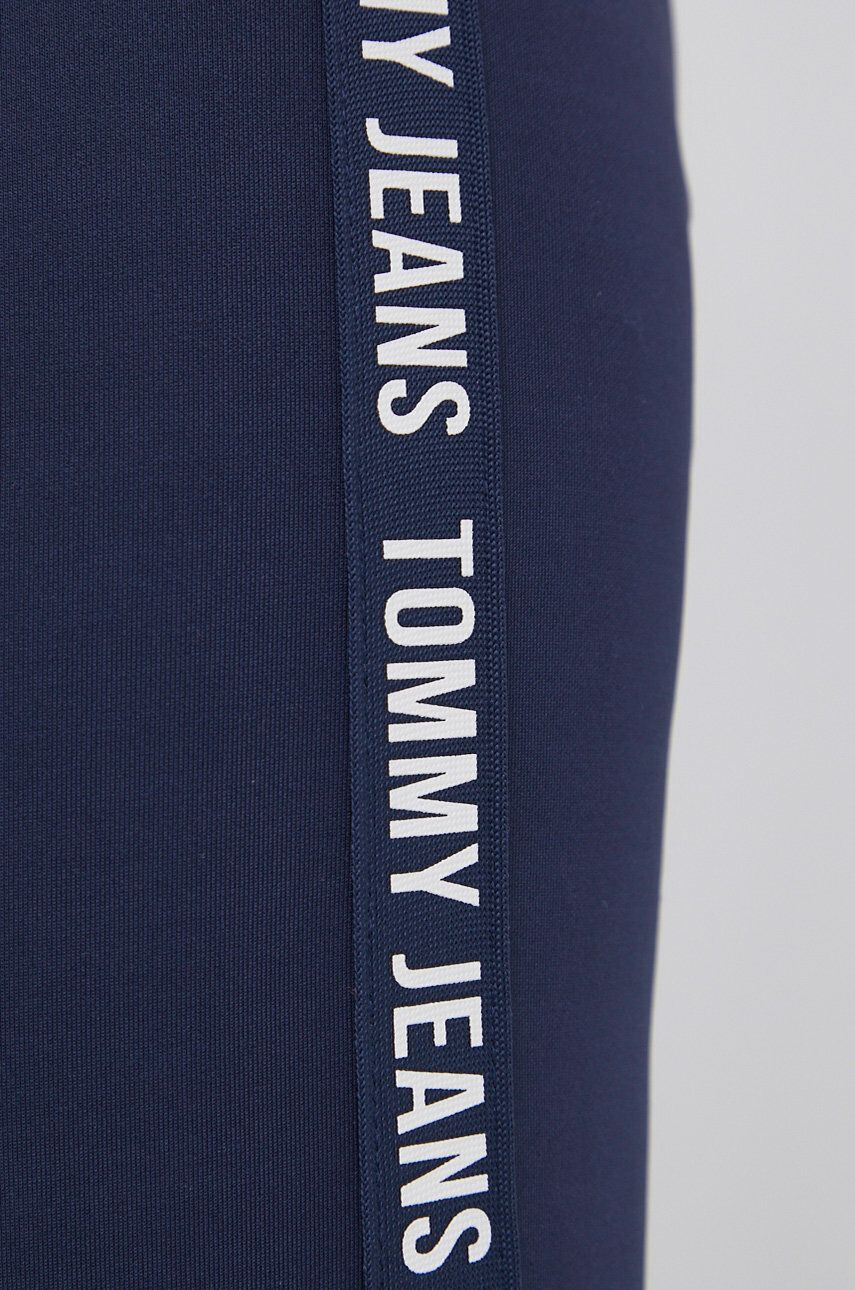 Tommy Jeans Legíny dámske tmavomodrá farba s nášivkou - Pepit.sk