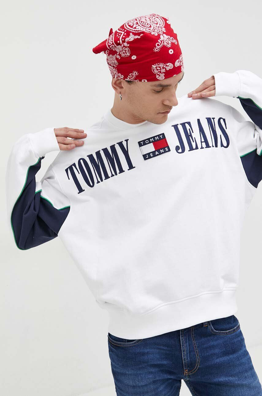 Tommy Jeans Mikina dámska zelená farba s nášivkou - Pepit.sk