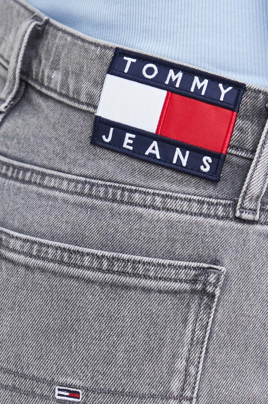 Tommy Jeans Rifle Izzie dámske šedá farba - Pepit.sk