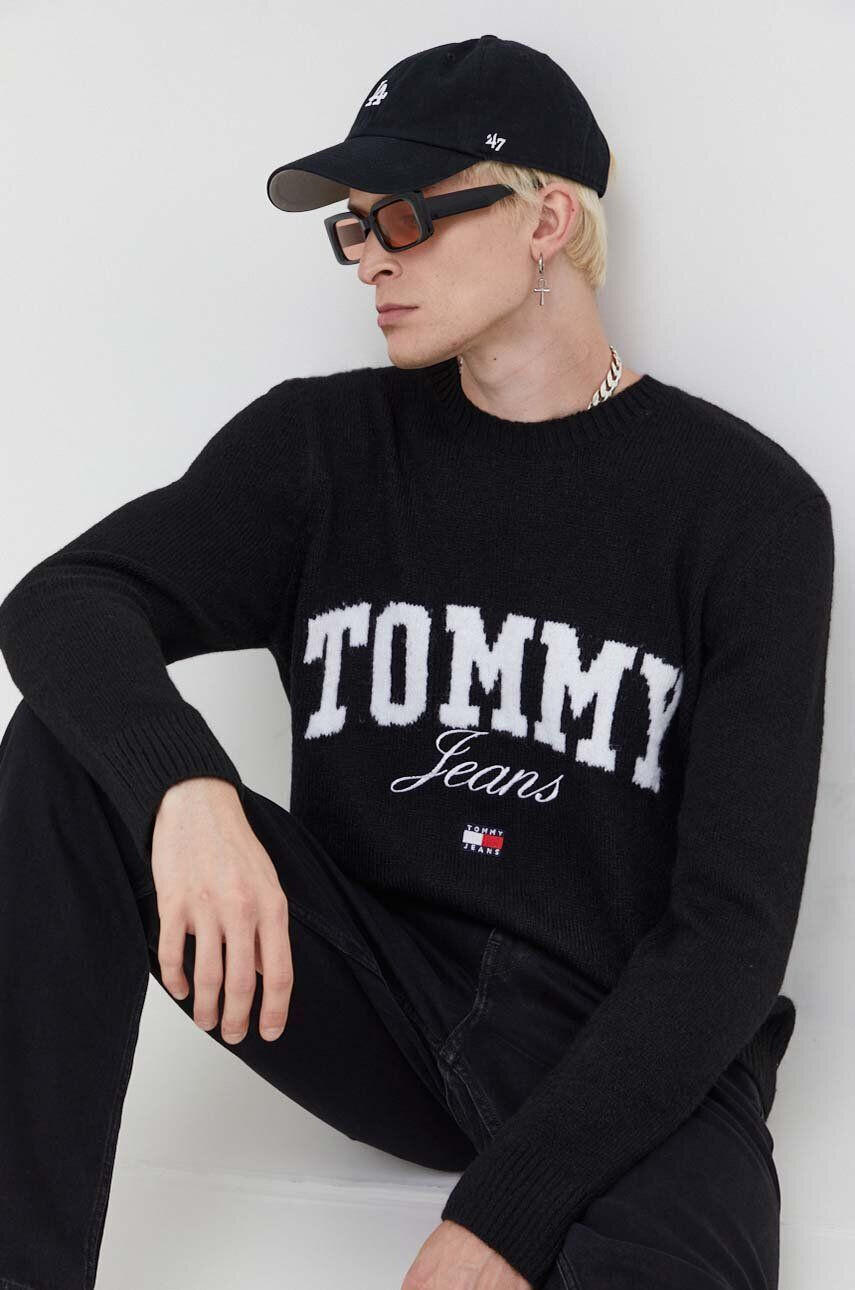 Tommy Jeans Sveter pánsky čierna farba - Pepit.sk