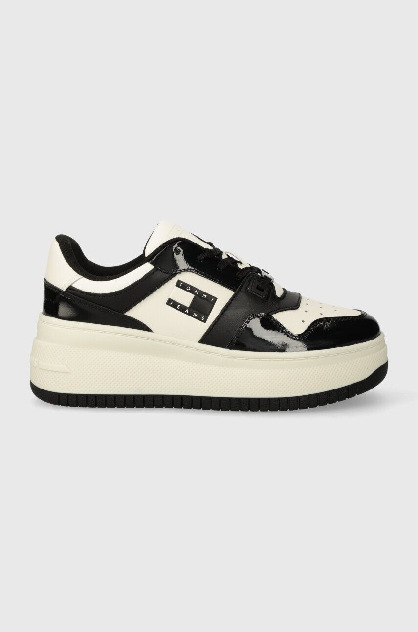 Tommy Jeans Tenisky TJW RETRO BASKET FLATFORM PATENT čierna farba EN0EN02523 - Pepit.sk