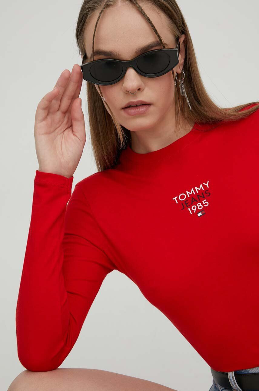 Tommy Jeans Tričko s dlhým rukávom dámsky červená farba - Pepit.sk