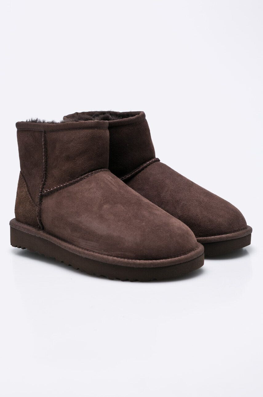 Ugg Členkové topánky Classic Ultra Mini dámske hnedá farba na plochom podpätku zateplené 1016222.CHO - Pepit.sk