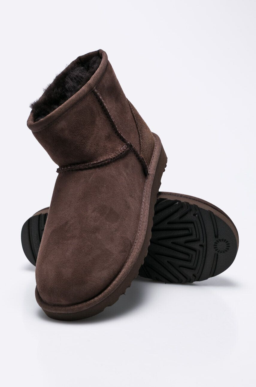 Ugg Členkové topánky Classic Ultra Mini dámske hnedá farba na plochom podpätku zateplené 1016222.CHO - Pepit.sk