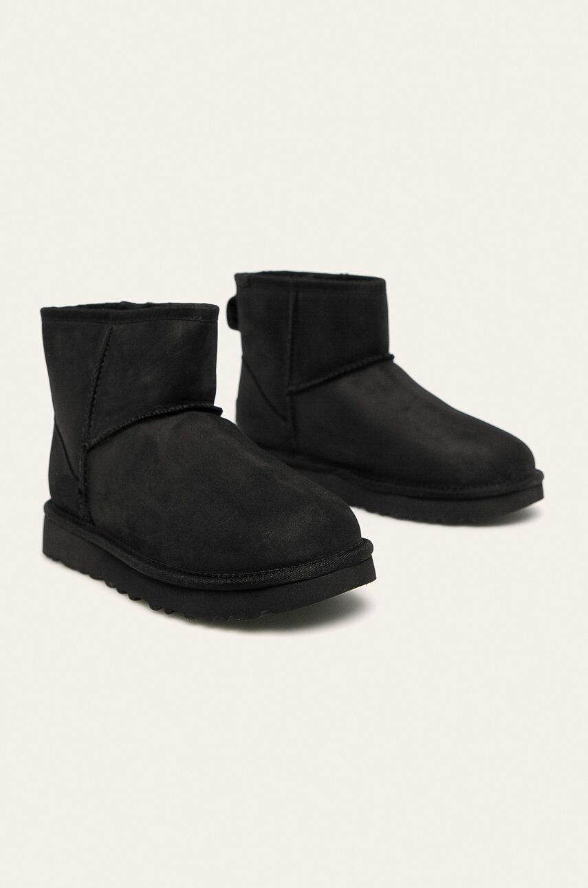 Ugg Kožené snehule Classic Mini Leather 1016558 - Pepit.sk