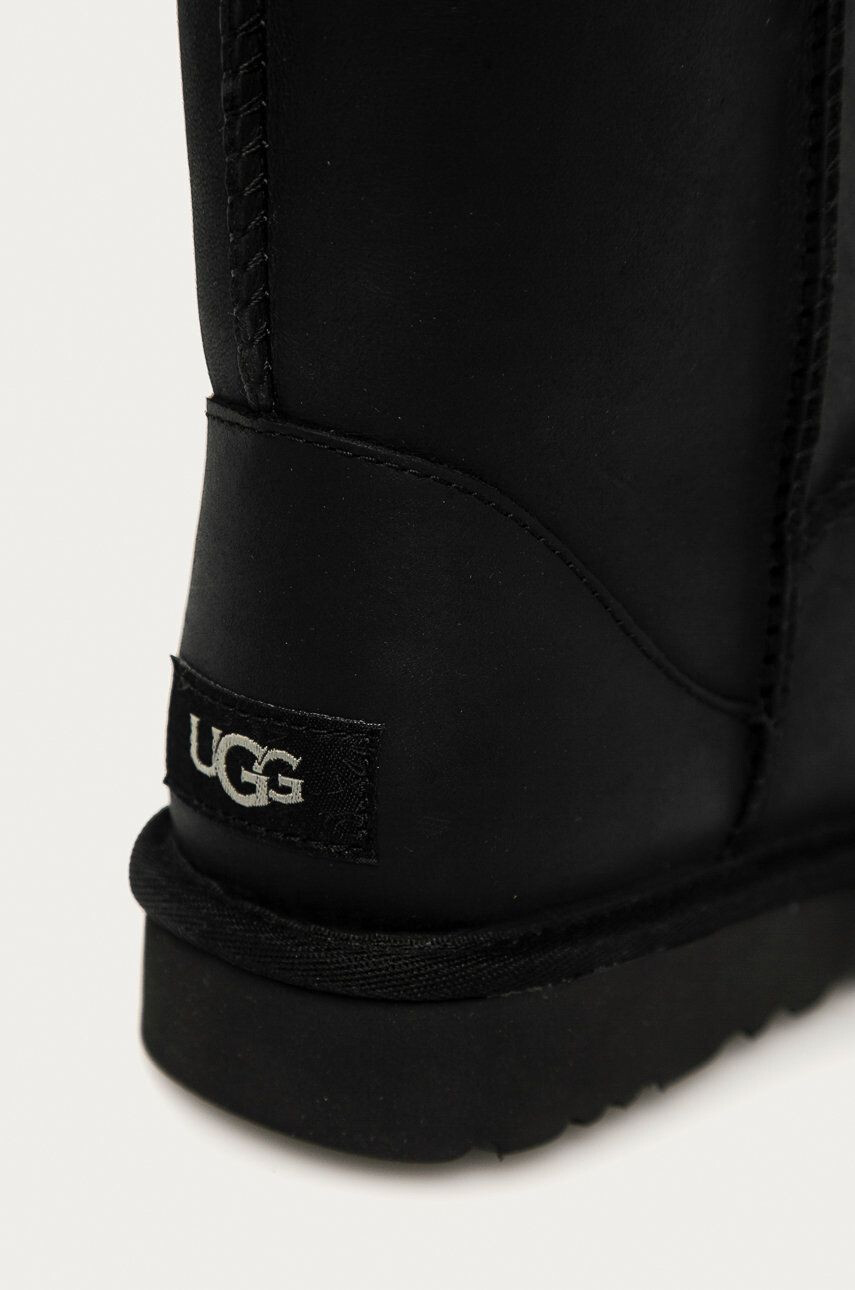 Ugg Kožené snehule Classic Short - Pepit.sk