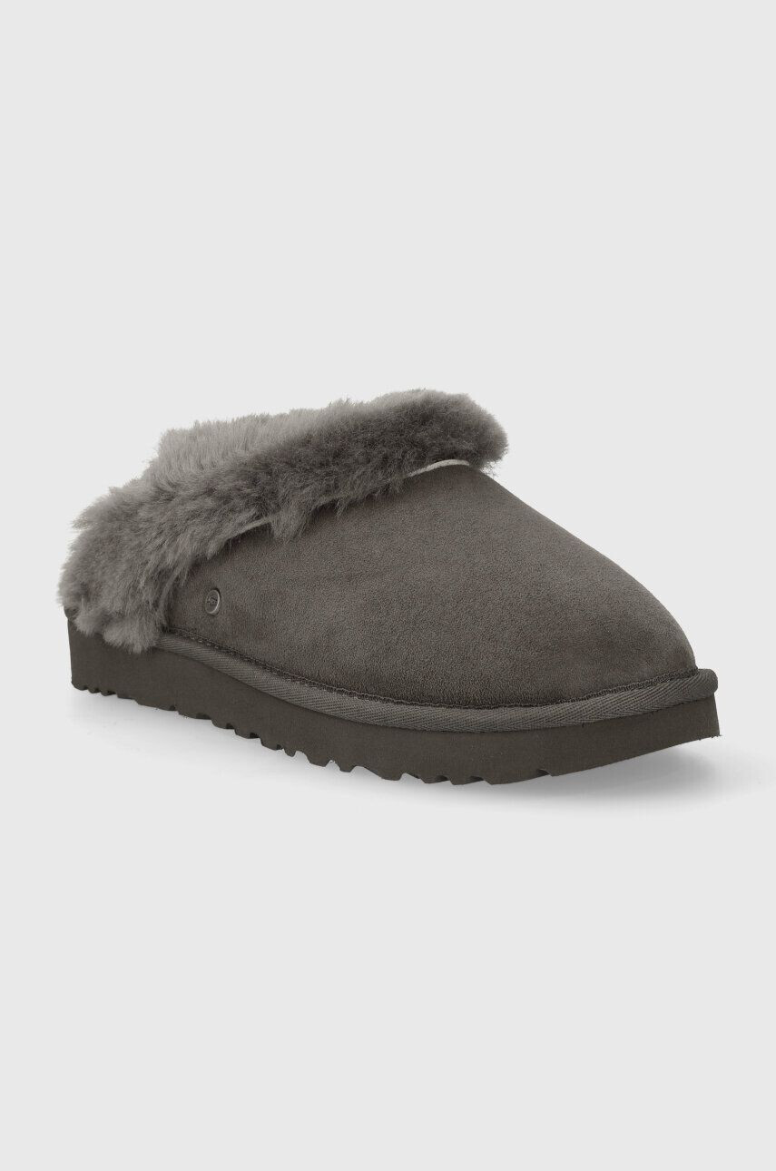 Ugg Semišové papuče W CLASSIC SLIPPER II Classic Slipper II šedá farba 1130876 CHRC - Pepit.sk