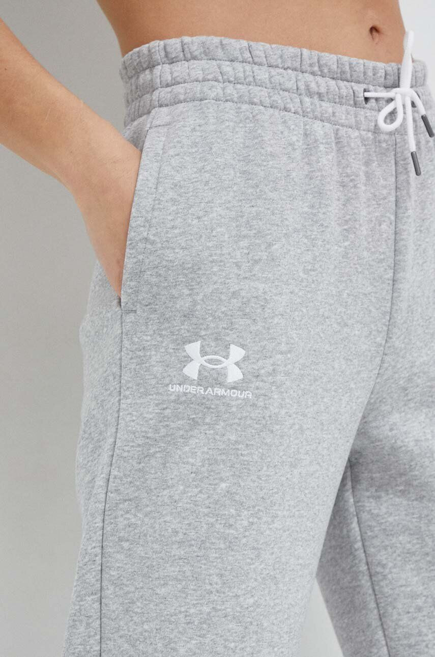 Under Armour Tepláky šedá farba jednofarebné - Pepit.sk