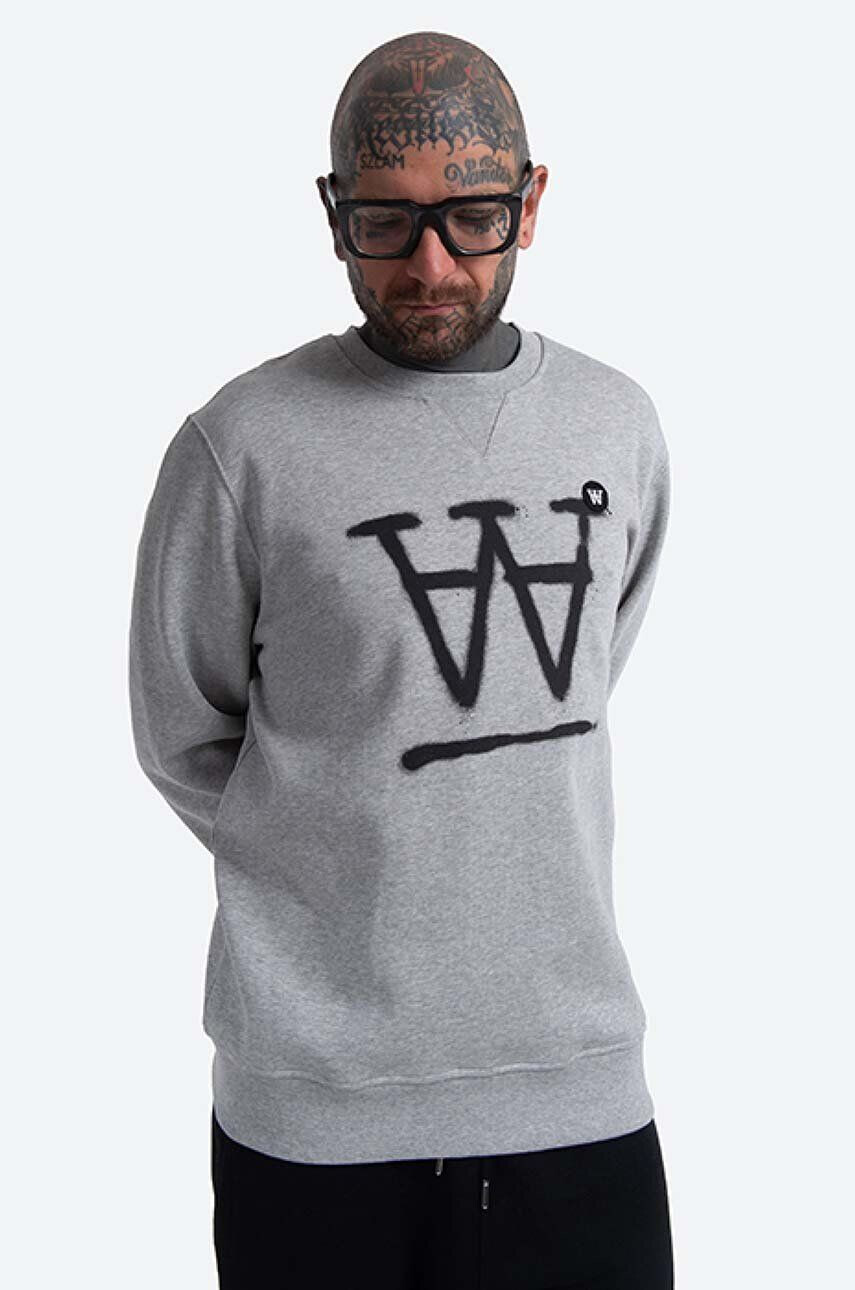 Wood Wood Bavlnená mikina Wood Tye Sweatshirt 10135606-2424 GREY MELANGE pánska šedá farba s nášivkou - Pepit.sk