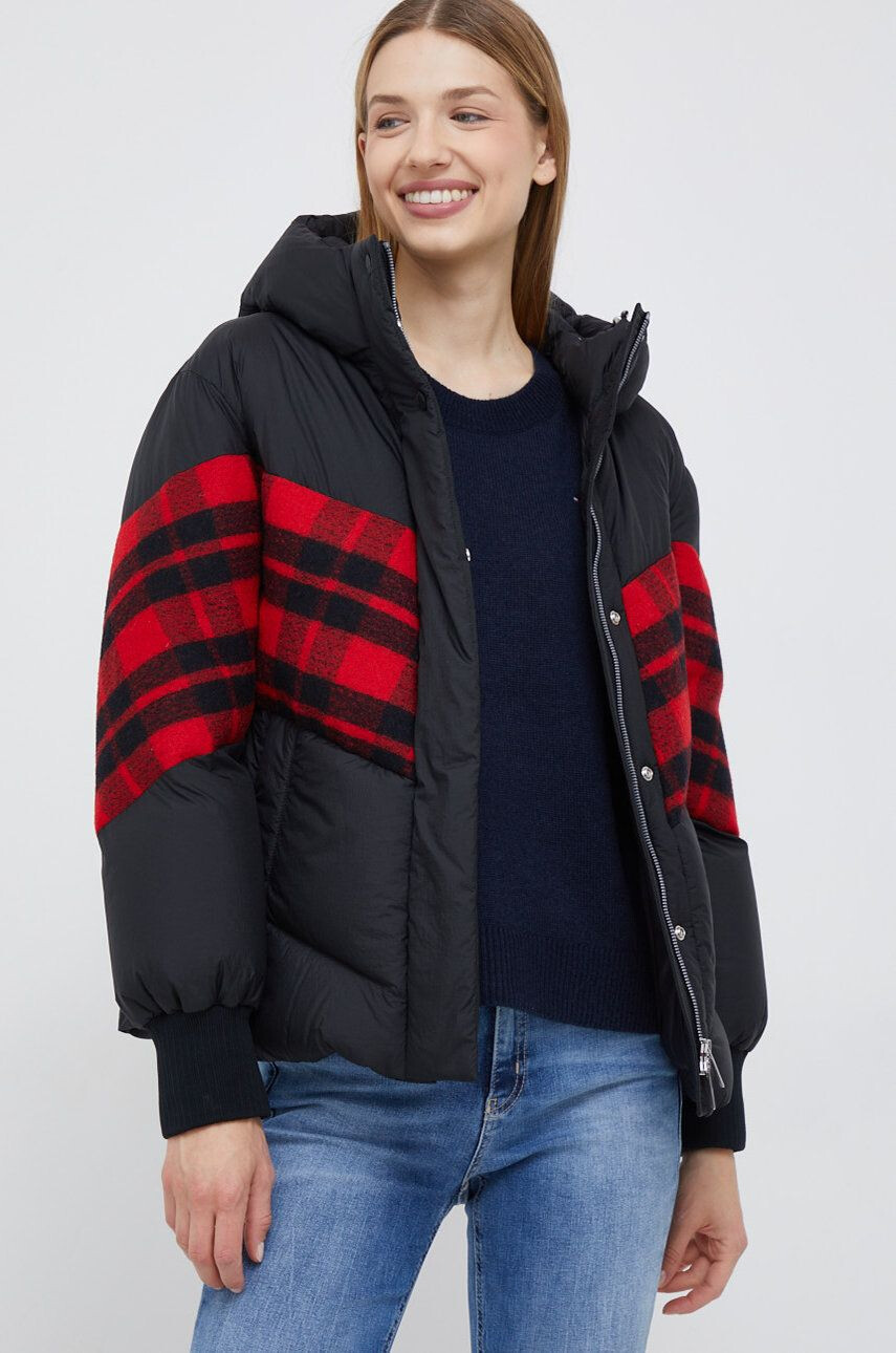 Woolrich Páperová bunda dámska čierna farba zimná oversize - Pepit.sk