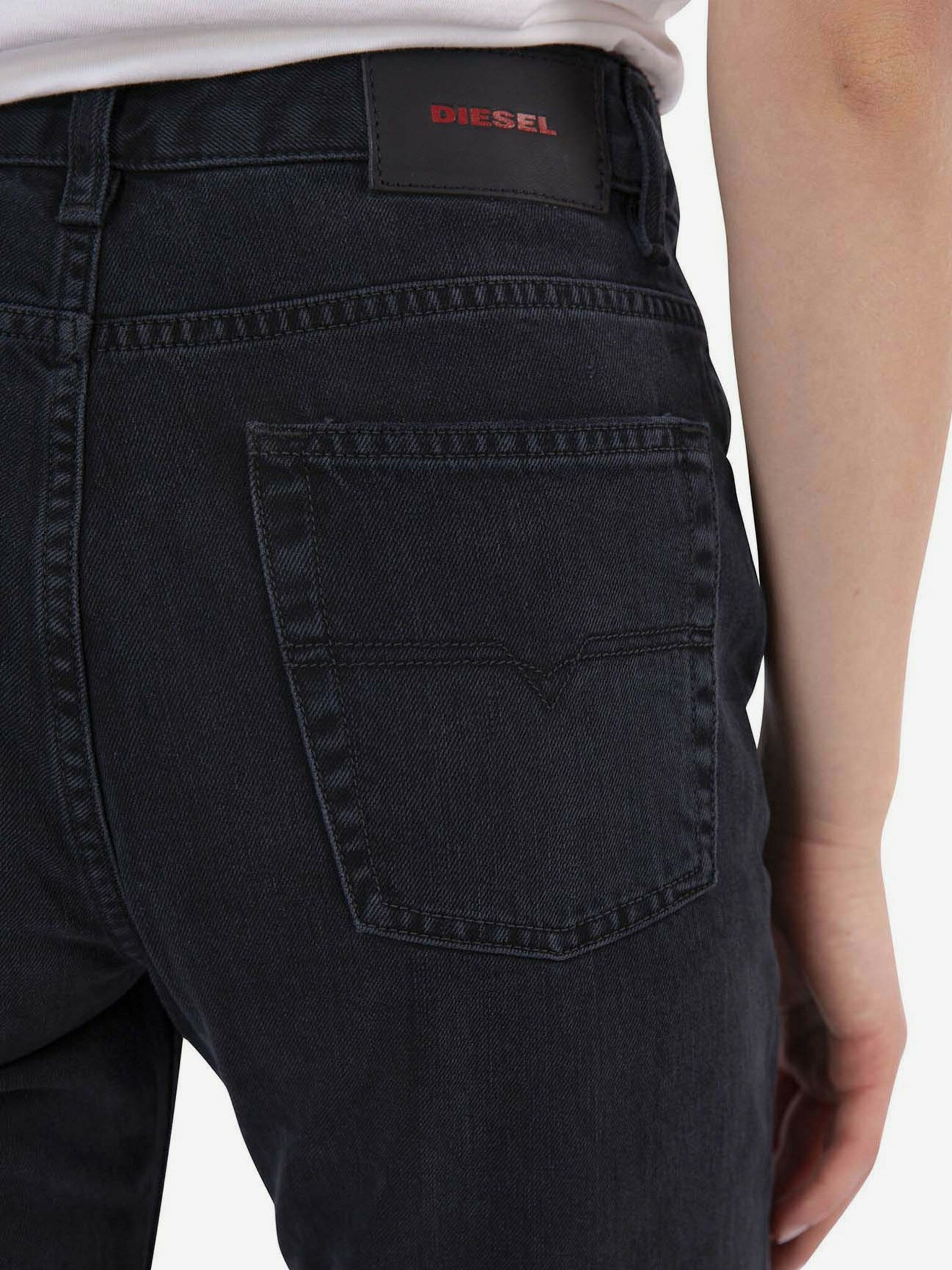 Diesel Neekhol Jeans Čierna - Pepit.sk