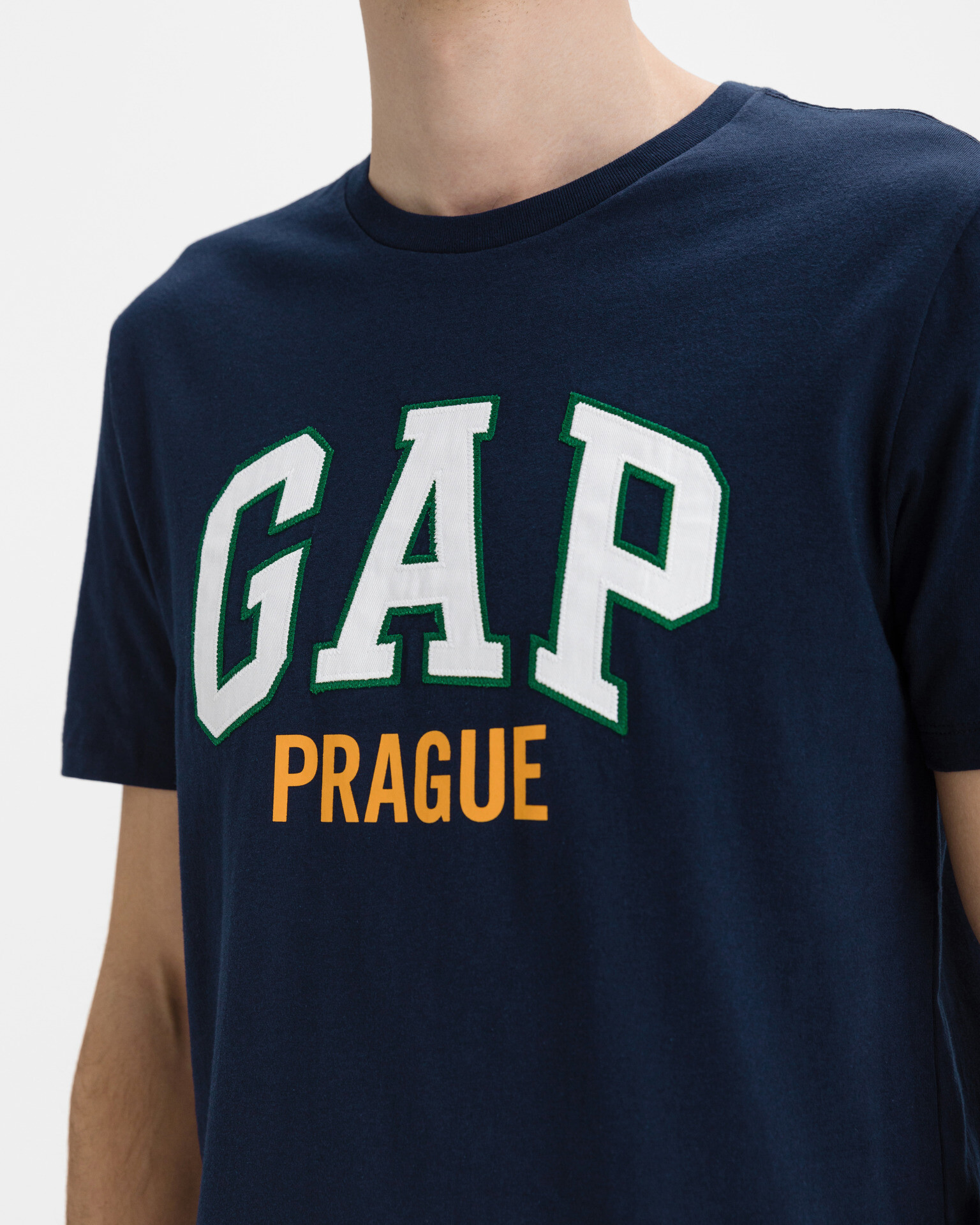 GAP Prague City Tričko Modrá - Pepit.sk