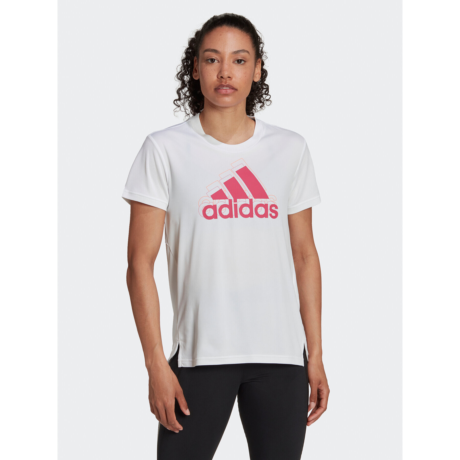 adidas Funkčné tričko Brand Love HK6514 Biela Regular Fit - Pepit.sk