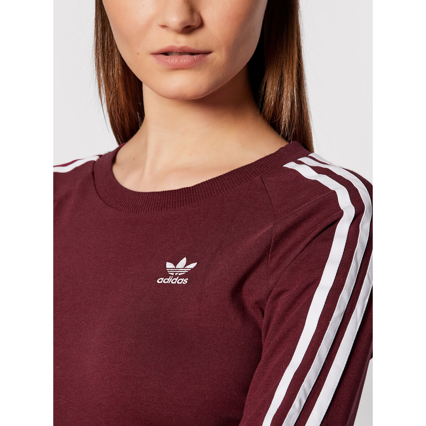 adidas Každodenné šaty adicolor Classics H06777 Bordová Slim Fit - Pepit.sk