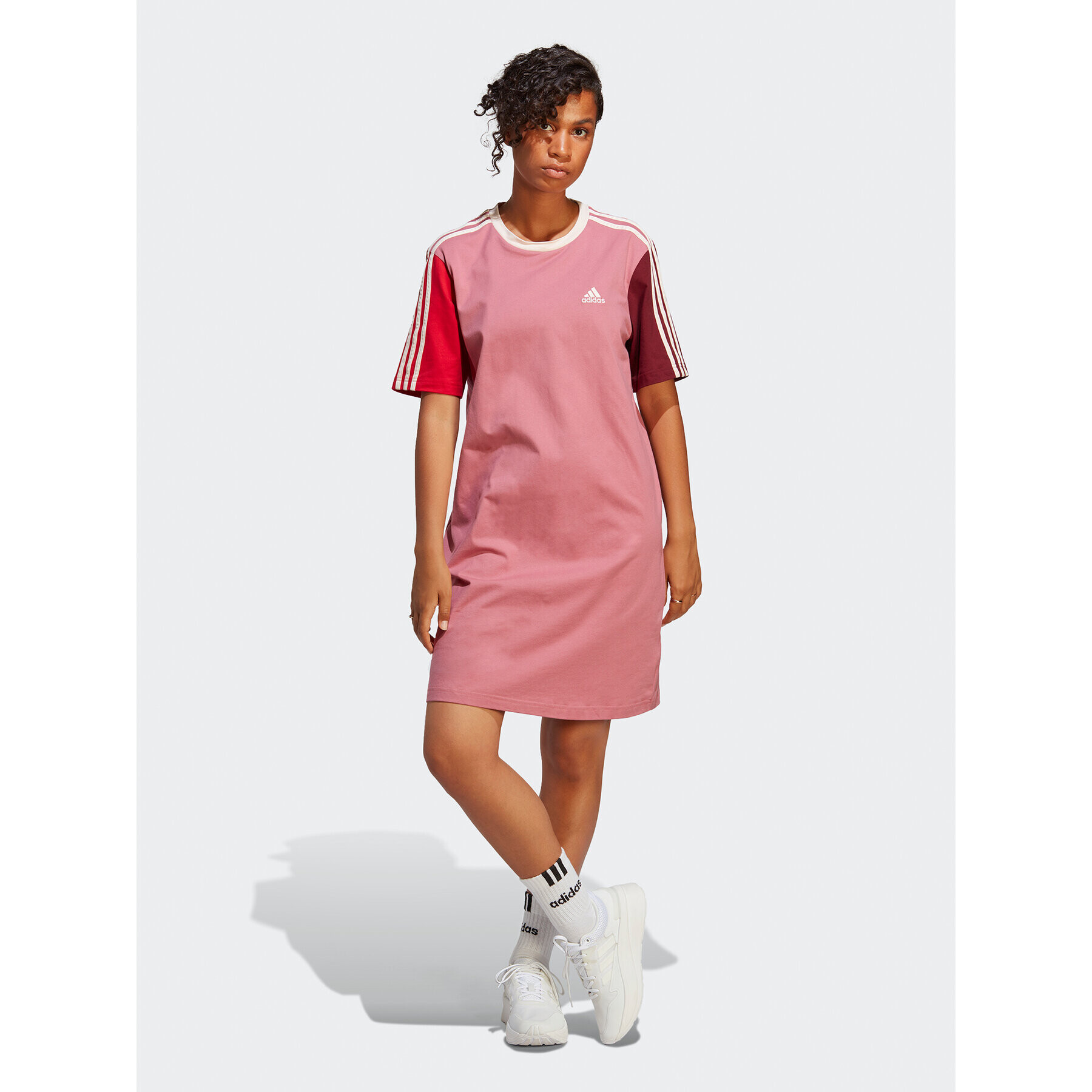 adidas Každodenné šaty Essentials 3-Stripes Single Jersey Boyfriend Tee Dress IC1461 Ružová Loose Fit - Pepit.sk