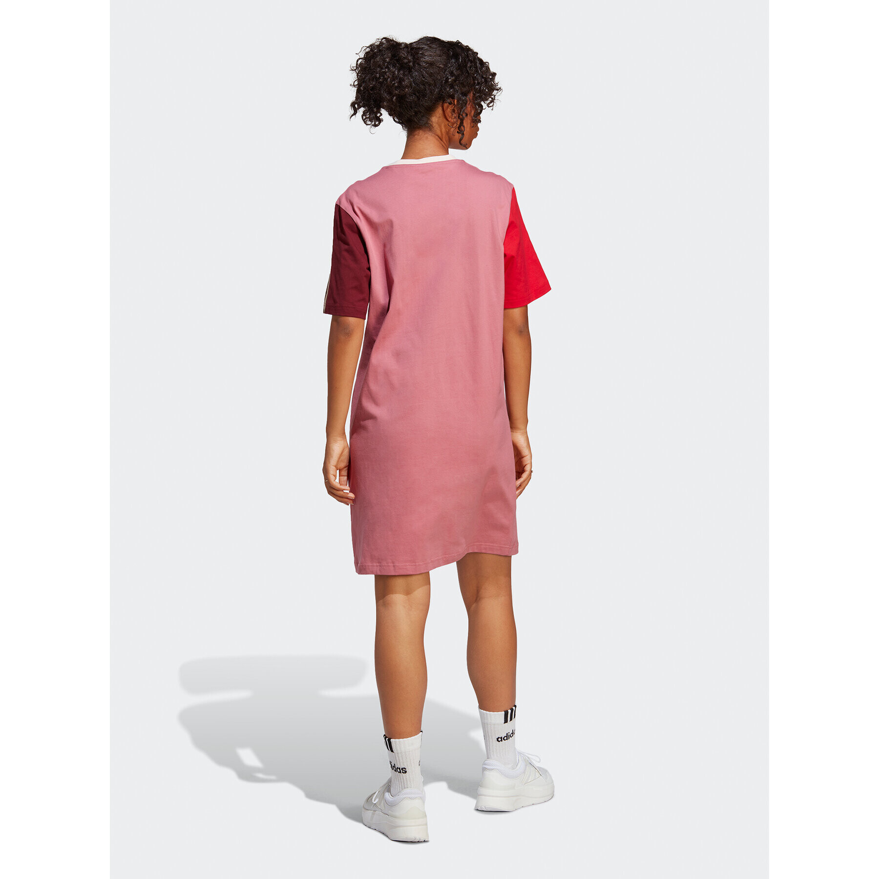 adidas Každodenné šaty Essentials 3-Stripes Single Jersey Boyfriend Tee Dress IC1461 Ružová Loose Fit - Pepit.sk