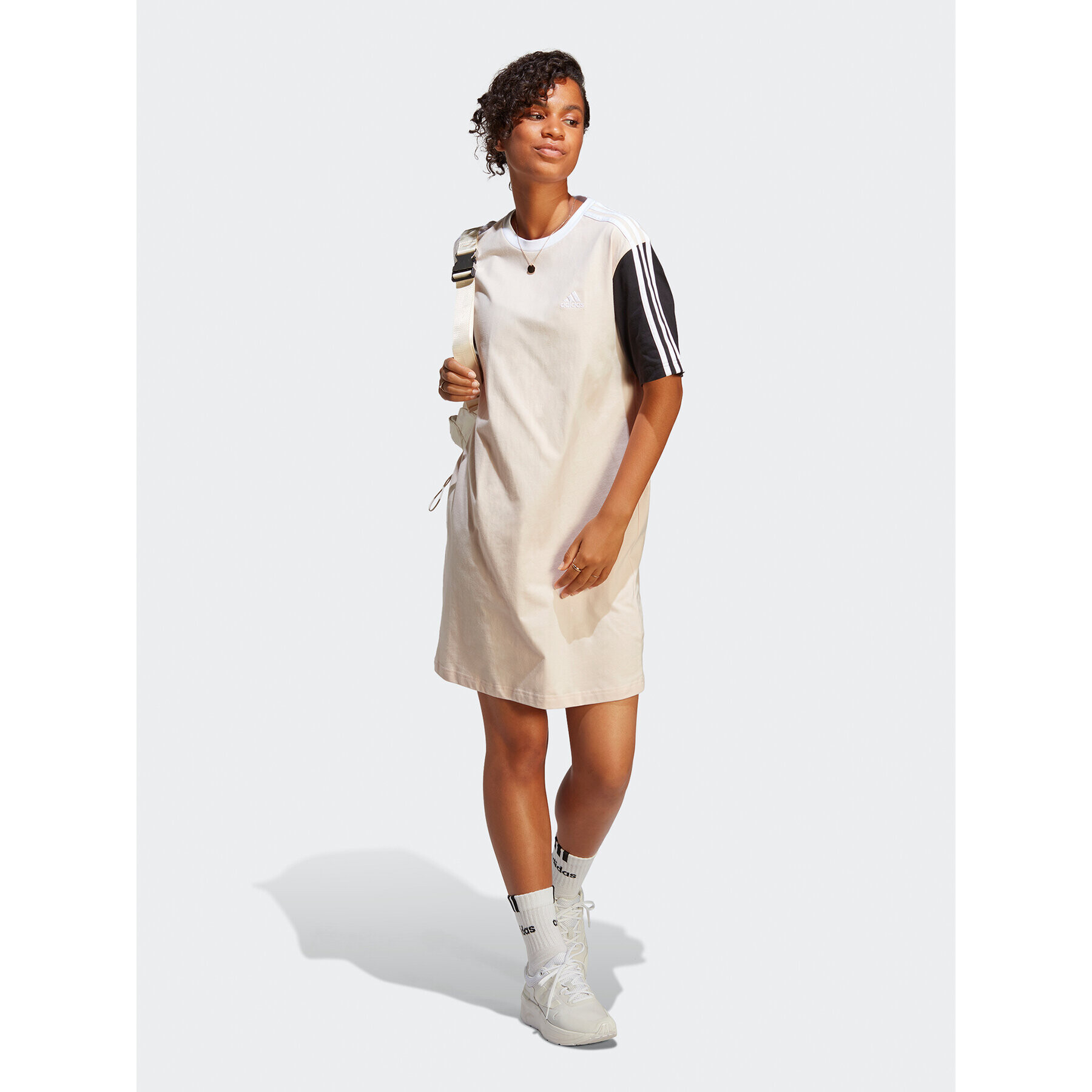 adidas Každodenné šaty Essentials 3-Stripes Single Jersey Boyfriend Tee Dress IC1462 Béžová Loose Fit - Pepit.sk