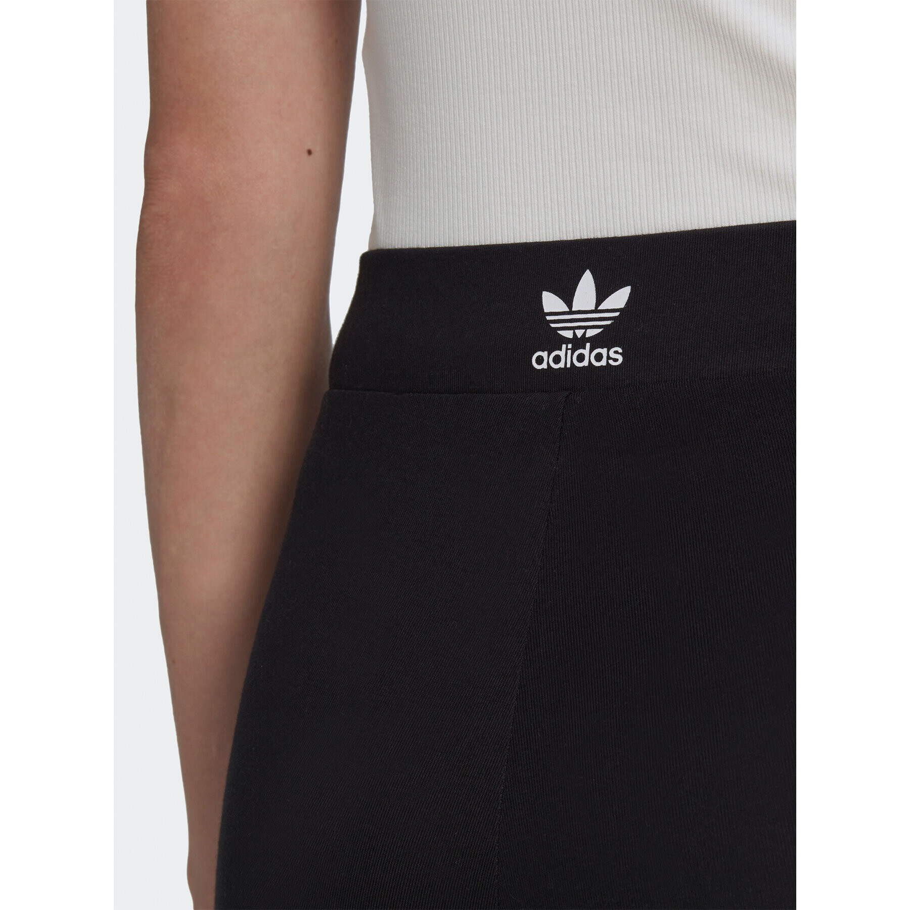 adidas Legíny Adicolor Classics 3-Stripes Leggings IB7383 Čierna - Pepit.sk