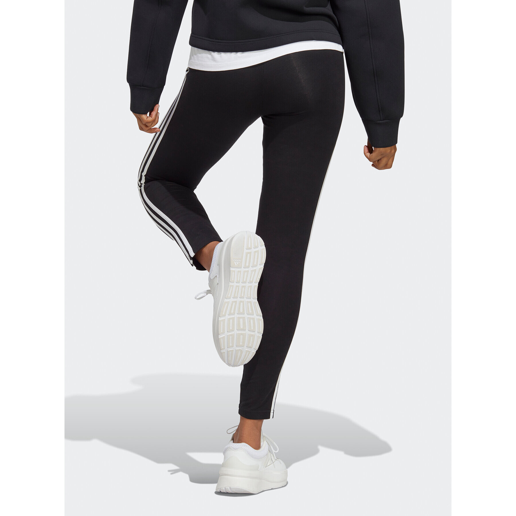 adidas Legíny Essentials 3-Stripes High-Waisted Single Jersey Leggings IC7151 Čierna - Pepit.sk