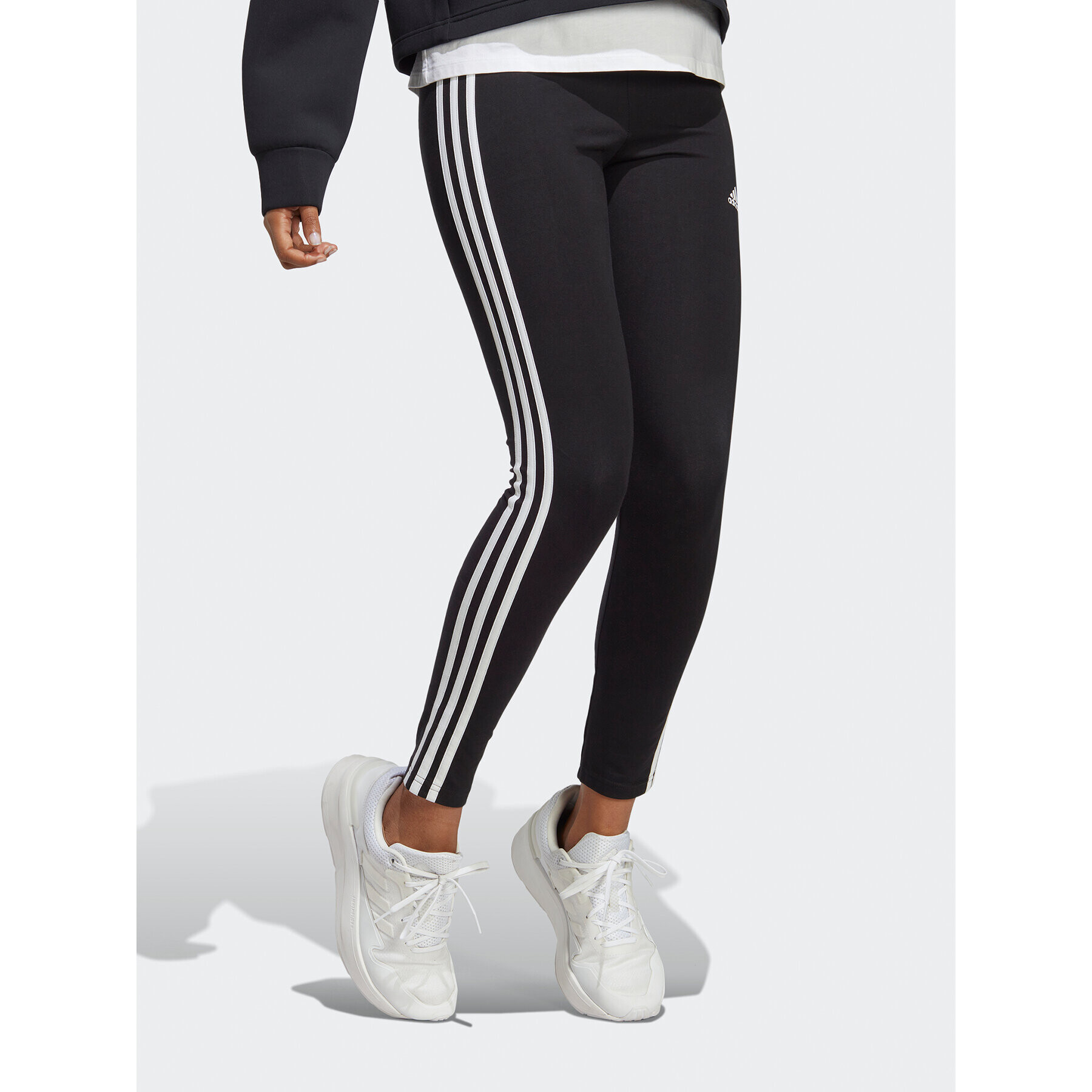 adidas Legíny Essentials 3-Stripes High-Waisted Single Jersey Leggings IC7151 Čierna - Pepit.sk