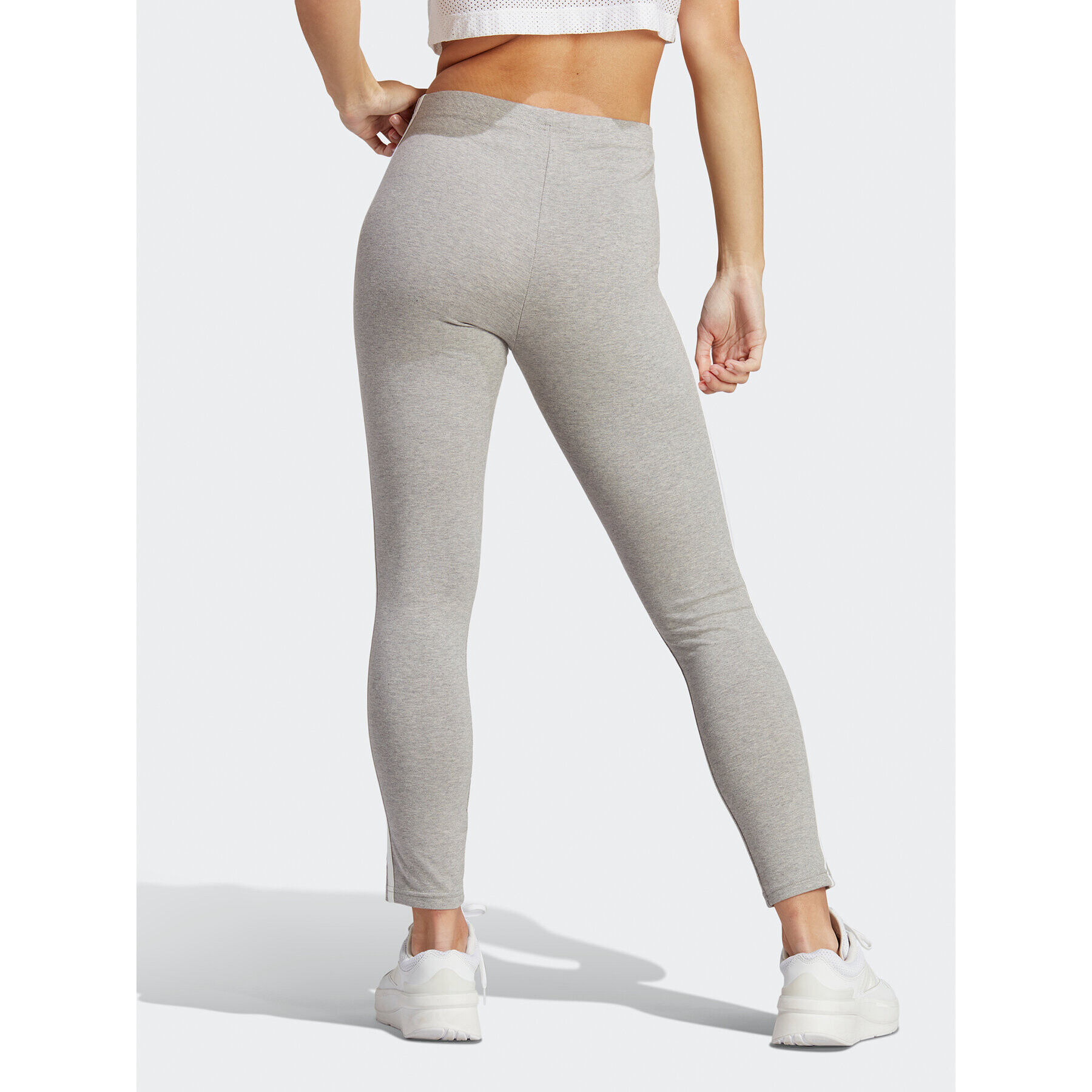 adidas Legíny Essentials 3-Stripes High-Waisted Single Jersey Leggings IC7152 Sivá - Pepit.sk