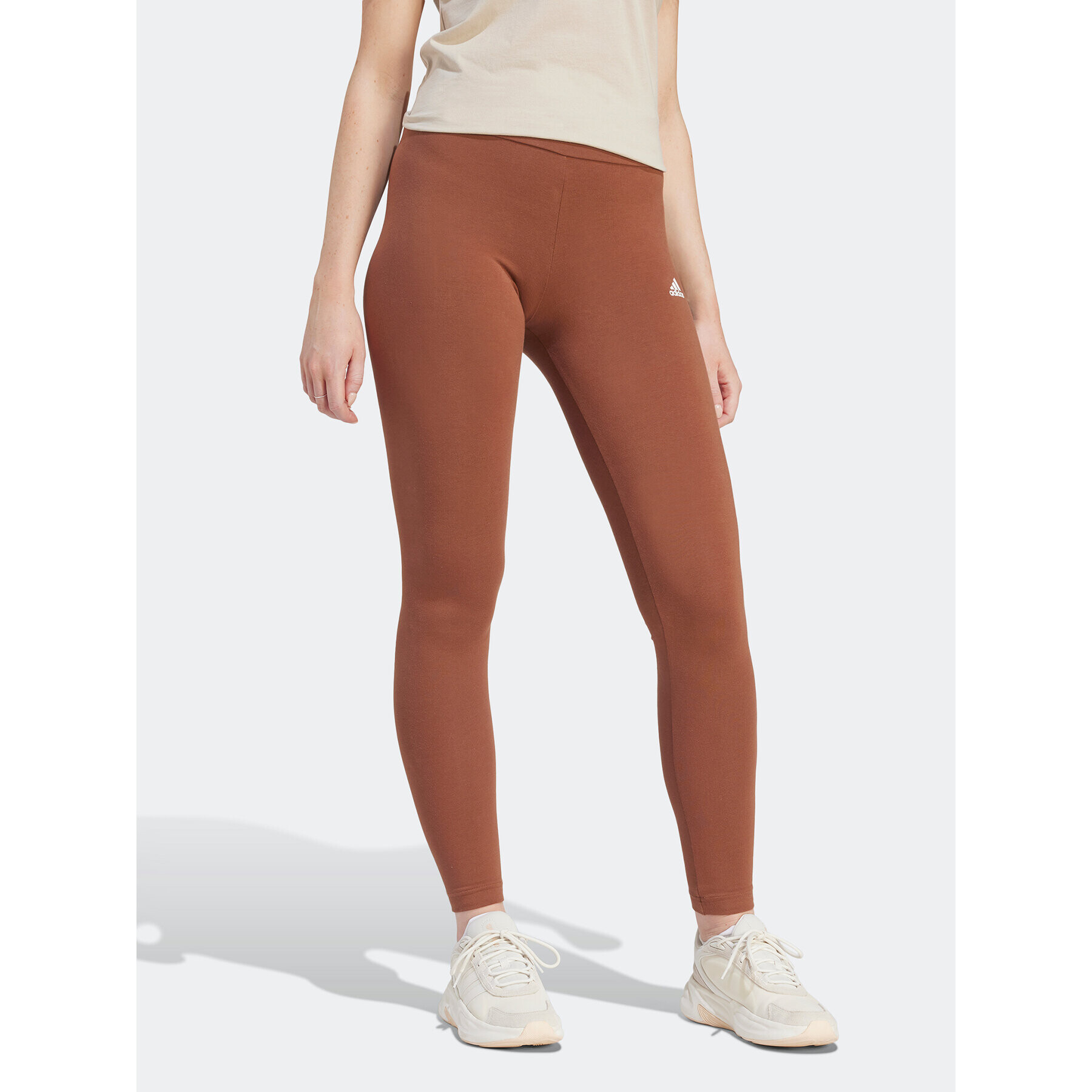 adidas Legíny ESSENTIALS HIGH-WAISTED LOGO IM2858 Hnedá Tight Fit - Pepit.sk