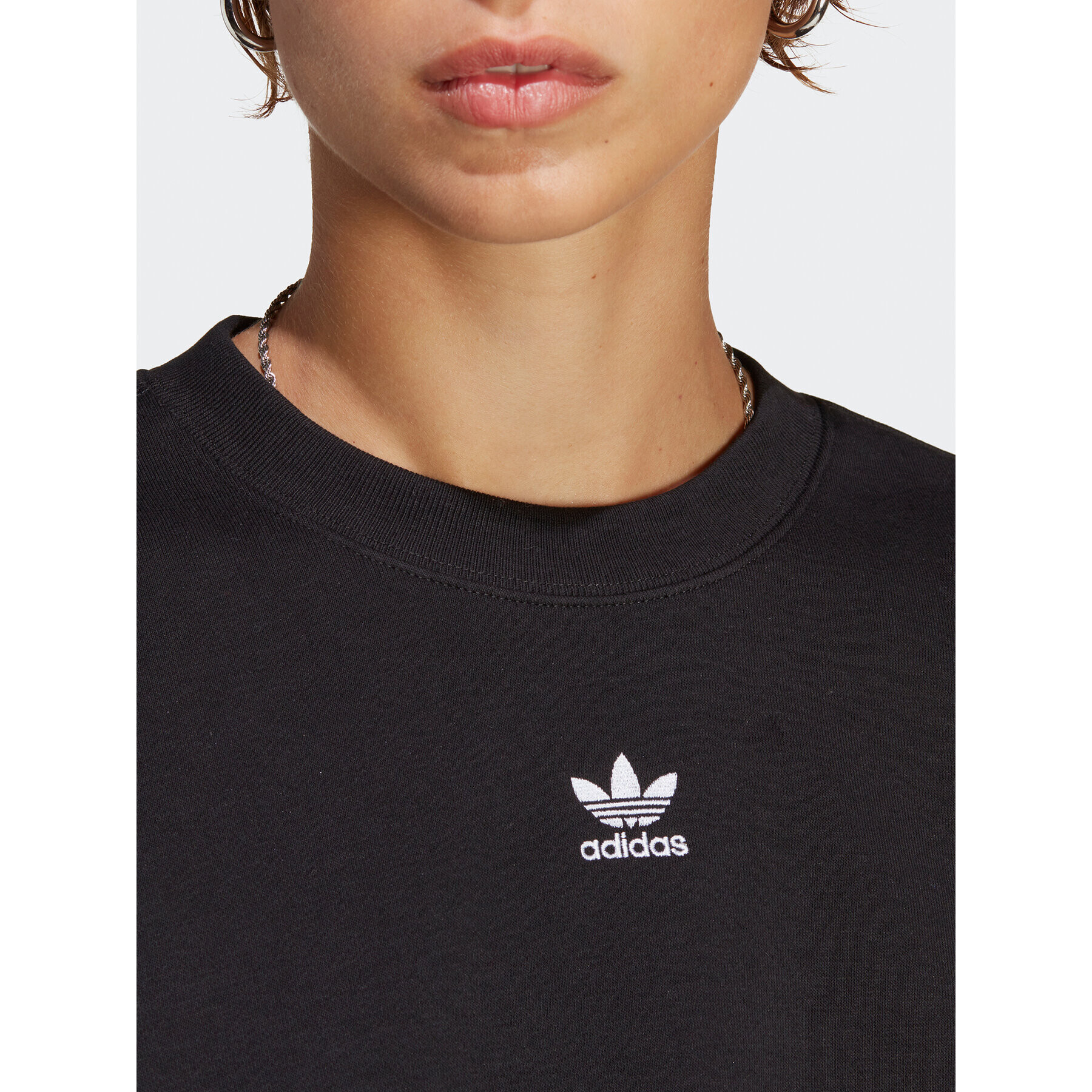 adidas Mikina Adicolor Essentials Crew Sweatshirt IA6504 Čierna Relaxed Fit - Pepit.sk