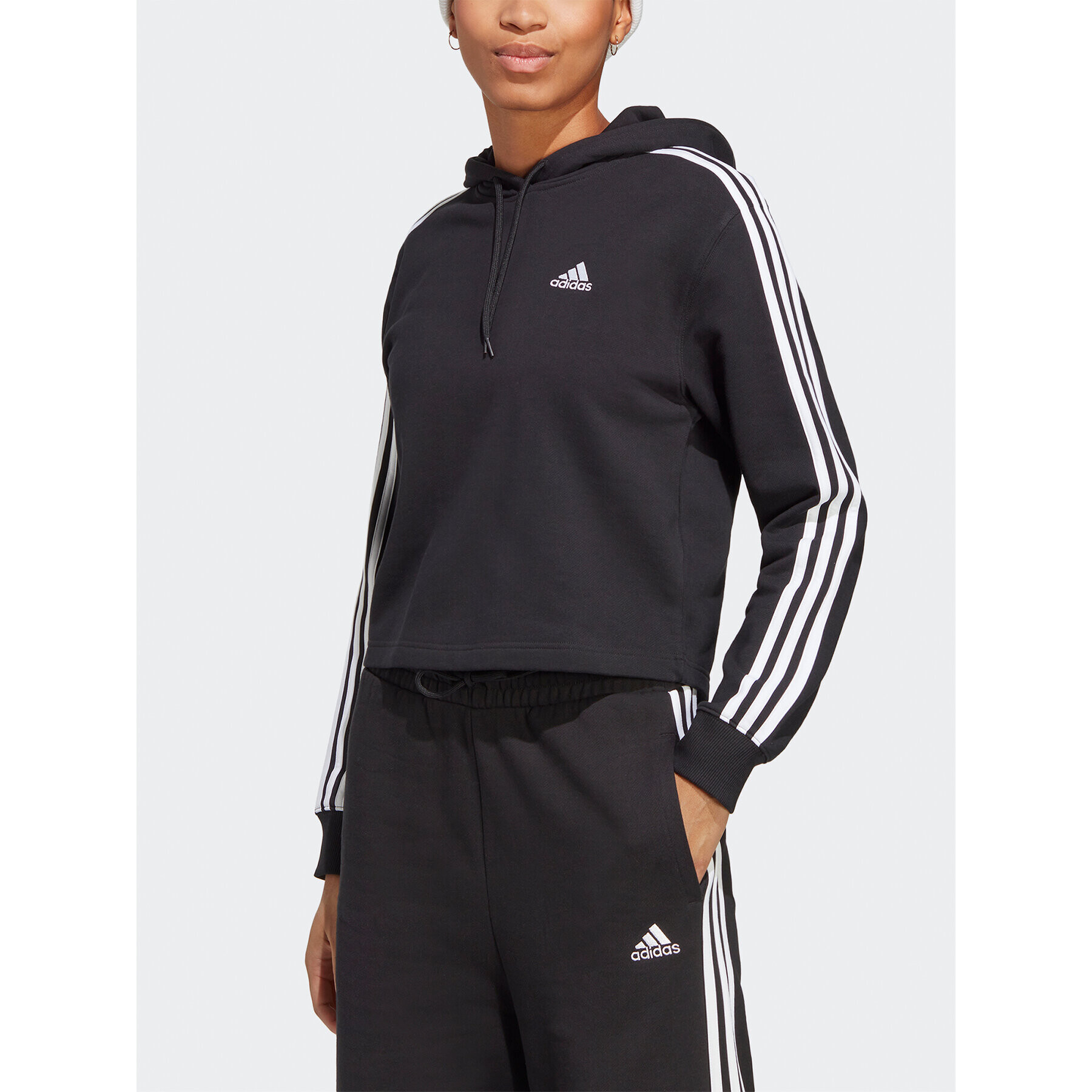 adidas Mikina Essentials 3-Stripes French Terry Crop Hoodie IC8767 Čierna Regular Fit - Pepit.sk