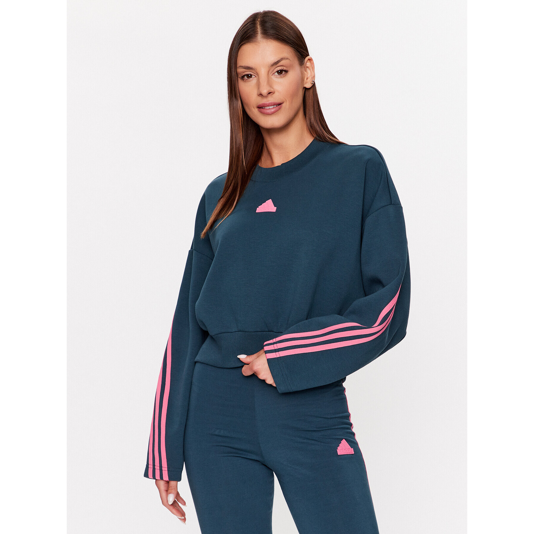 adidas Mikina Future Icons 3-Stripes Sweatshirt IL3055 Tyrkysová Loose Fit - Pepit.sk