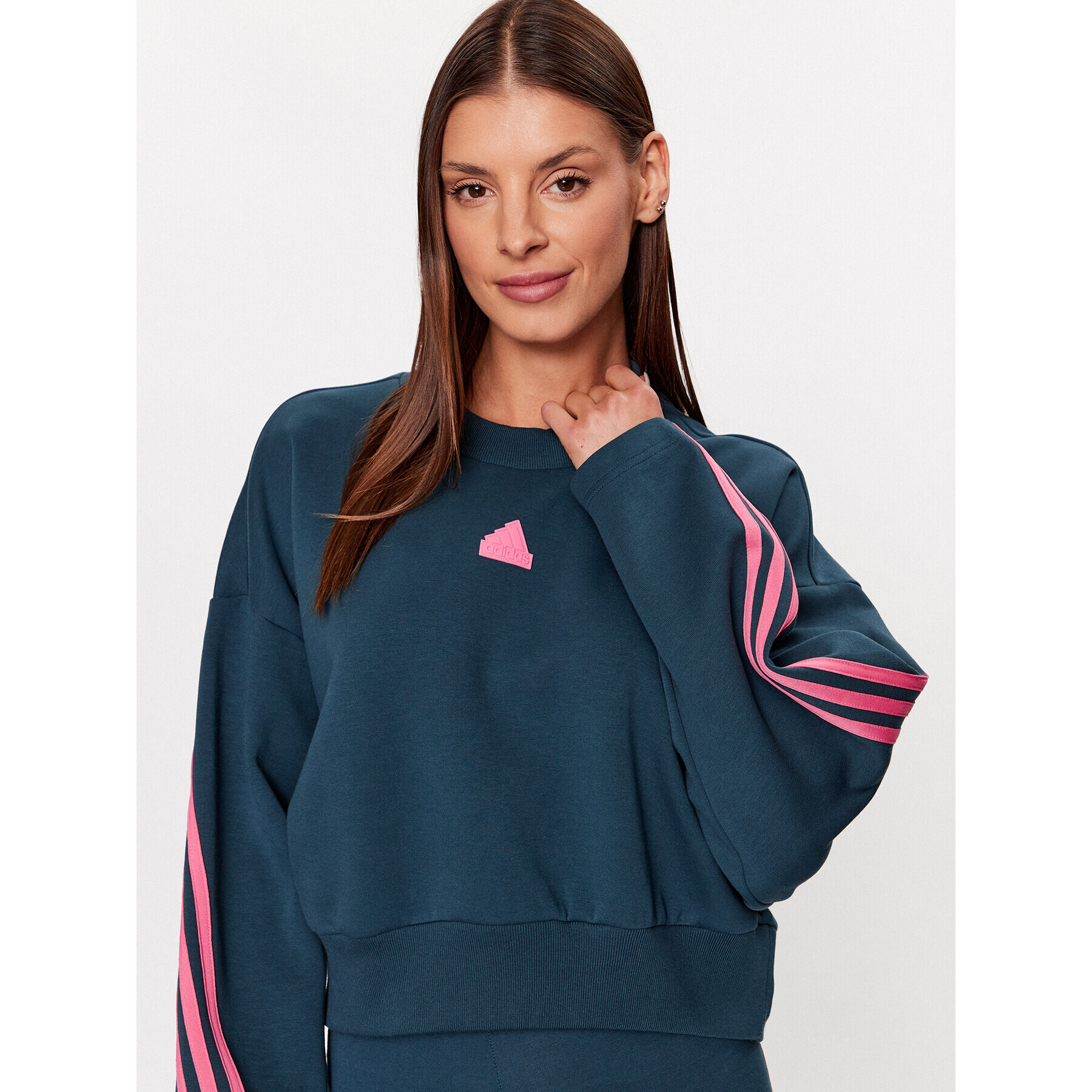 adidas Mikina Future Icons 3-Stripes Sweatshirt IL3055 Tyrkysová Loose Fit - Pepit.sk